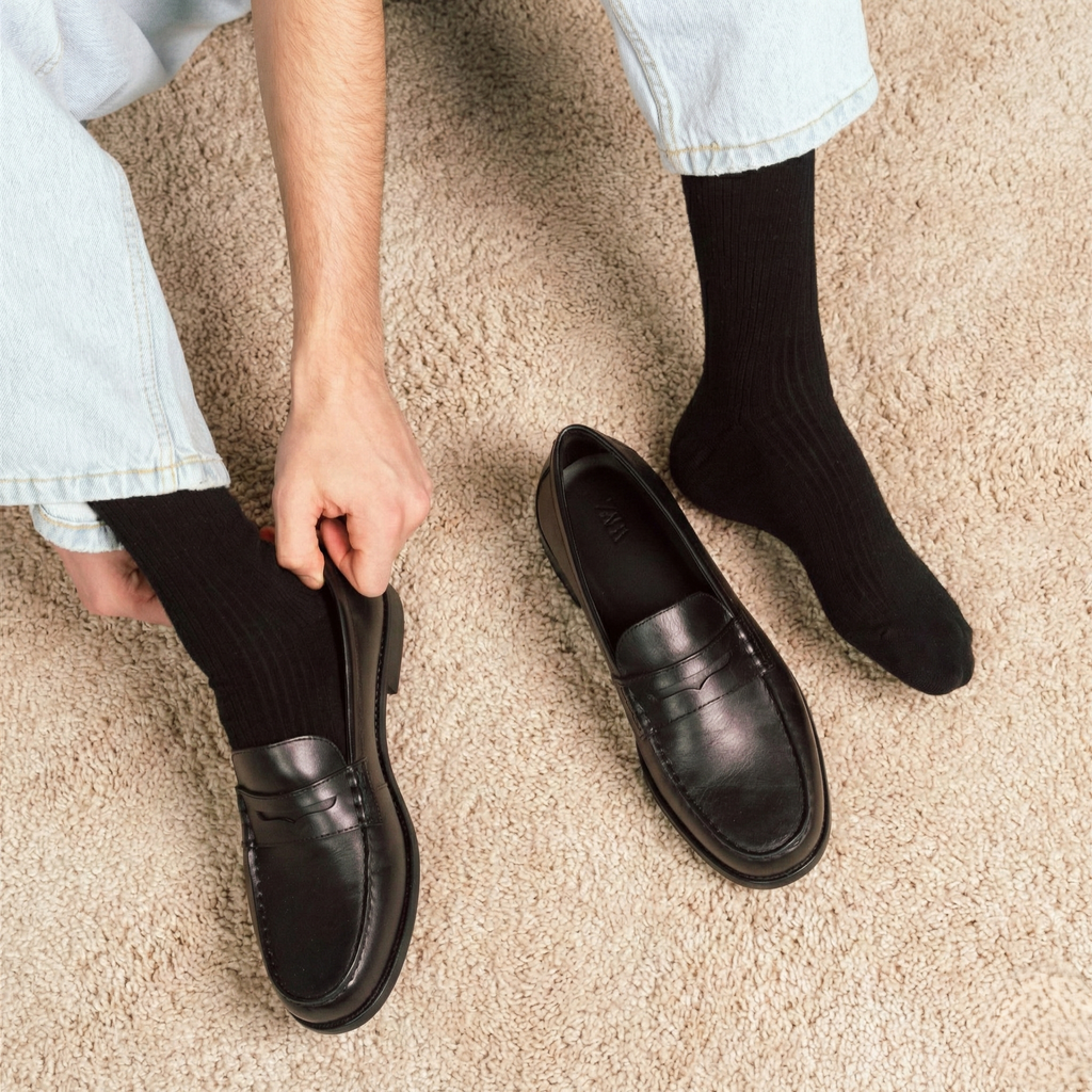 Chaussettes à fines rayures unies en coton biologique KLUE | Noir: 36-40 — vue 5 sur 6