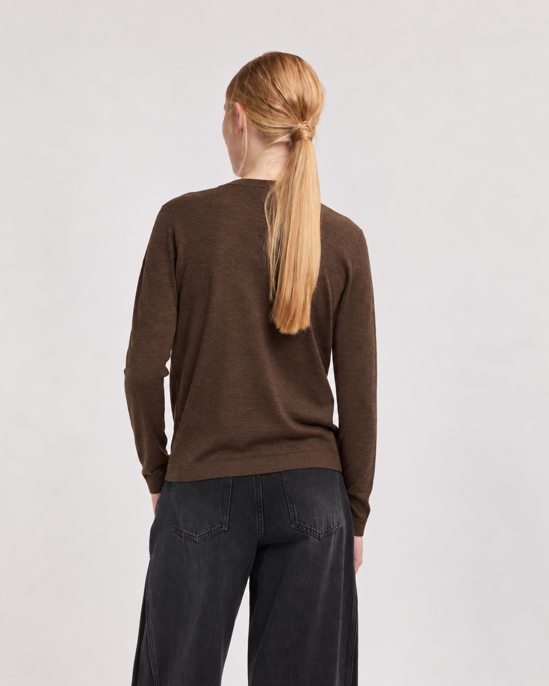 Pull Catelina en cachemire bronze Absolut Cashmere vue de dos