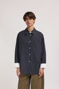 Chemise bleu marine à fines rayures femme ELEH vue de face