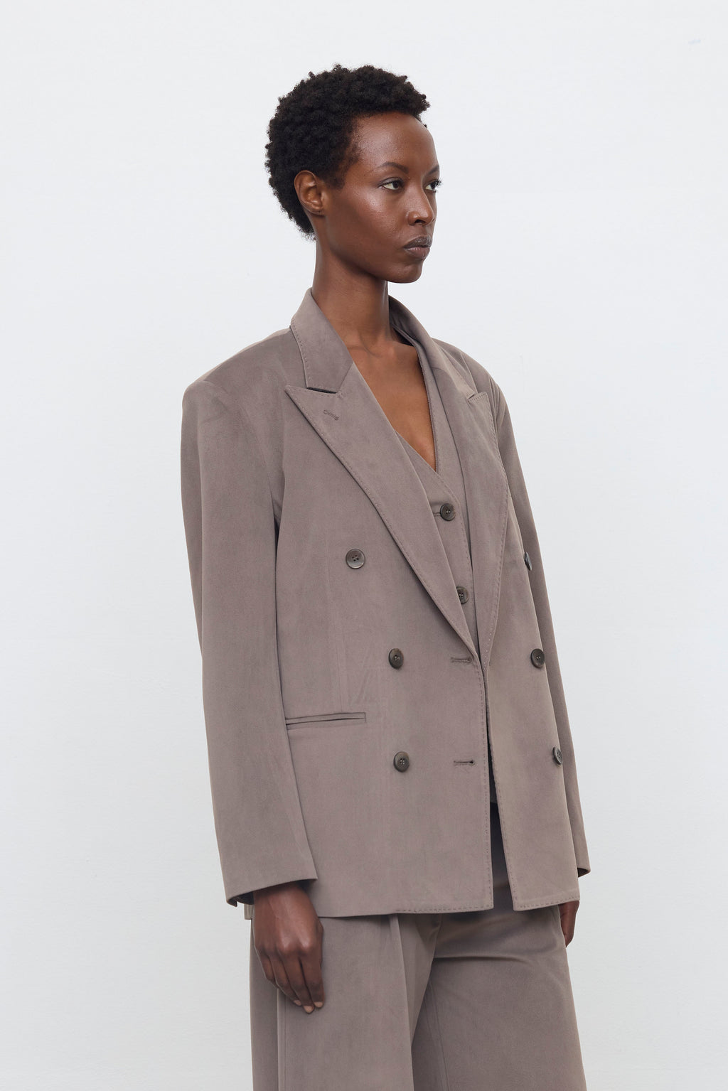 Blazer croisé taupe femme ELEH vue trois quarts