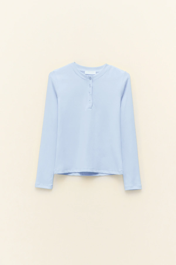 Top manches longues bleu ciel LC240132 à encolure ronde boutonnée